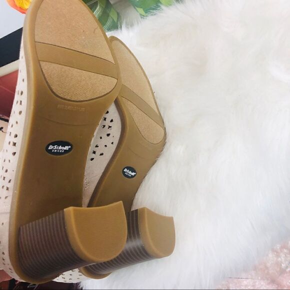 NWOB Dr. Scholl's Peyton Peep Toe Buff Ankle Booties - Picture 5 of 6